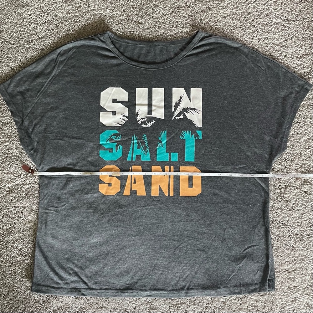 Emery Rose Shein Graphic Gray T-Shirt Size Large “Sun Salt Sand” Cap Sleeves - Picture 3 of 8
